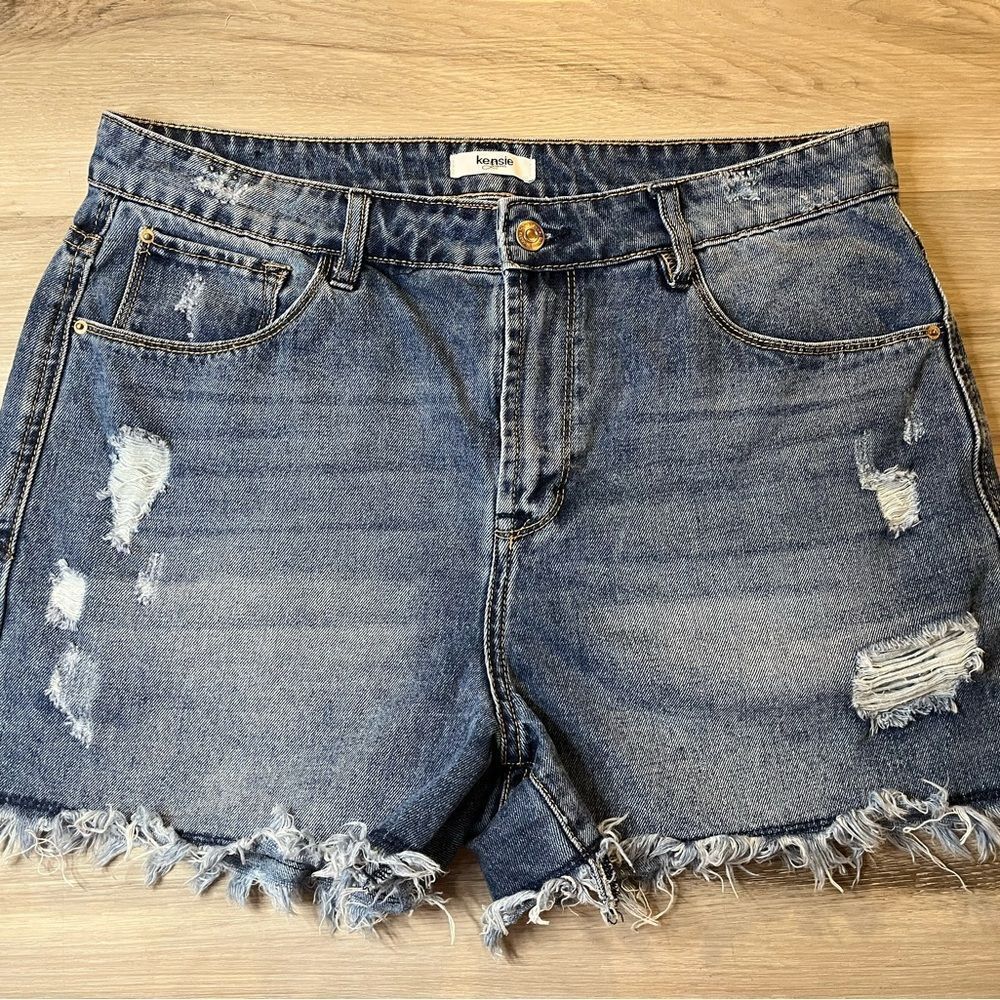 Kensie Jeans Women's Distressed Blue Denim Shorts